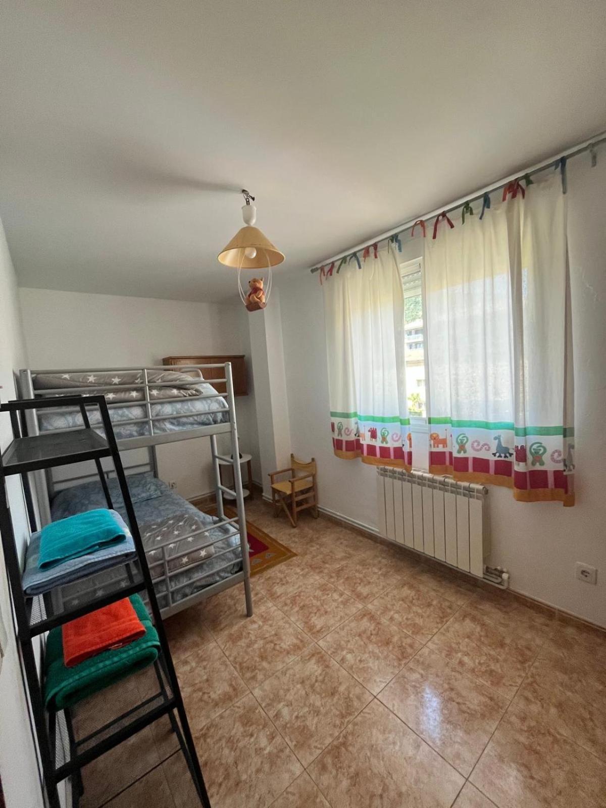 Pirineo Aragones. Casa La Paz Villa Sabinanigo Luaran gambar